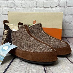 NWT Acorn Forest Bootie - Women's